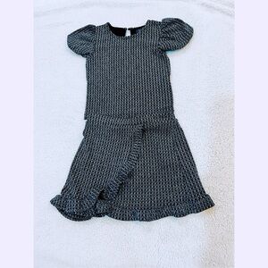 PRIMARK girls set of 2 pieces top and skirt / size 3-5 years